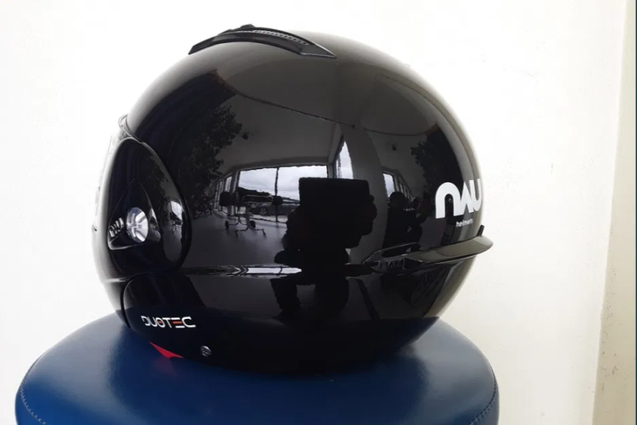 https://bo.motofreitas.pt/FileUploads/equipamento/estrada/capacete/capacete-int-n70-duotec-preto-100700073m-1.png